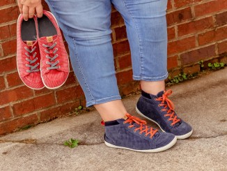 Mukishoes Blueberry and Raspberry Barefoot Shoes