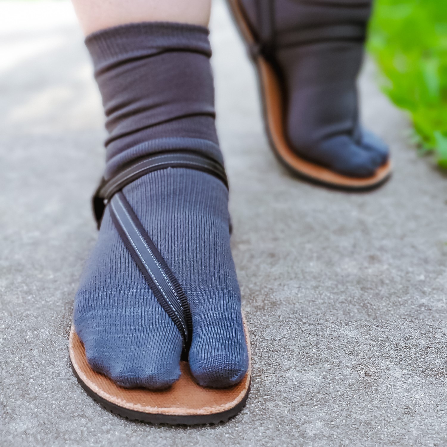 Earth-Runners-Wool-Tabi-Socks | Obsessed with Barefoot Shoes